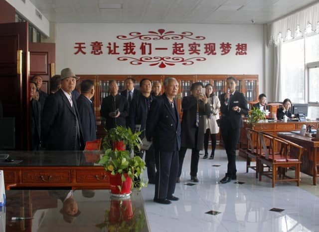 兗州區(qū)人大、政協(xié)領導蒞臨天意機械參觀考察