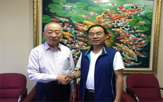 印尼著名僑領(lǐng)、印尼泛印集團(tuán)董事長(zhǎng)、印尼總統(tǒng)大學(xué)創(chuàng)辦人-李文光